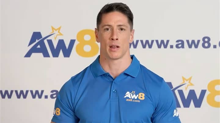 Fernando Torres signs a brand ambassador contract with aw8
